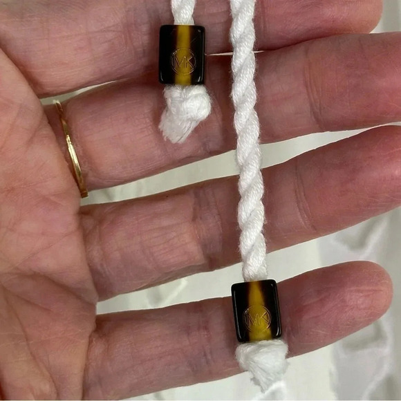 Michael Michael Kors White Eyelet Blouse Lined size Small Minimalist Classic - Picture 8 of 8